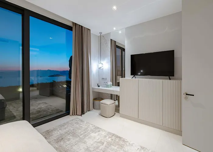 Villa View Bodrum Infinity Pool Sunset Over Greek Islands Private Concierge Breakfast Up To 10 Guests *